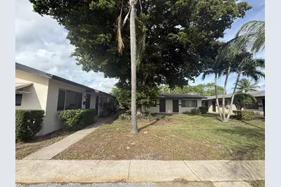 1150 W Blue Heron Blvd #4, Riviera Beach, FL 33404 - Photo 1