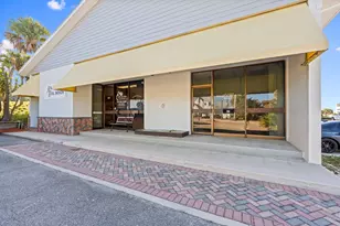 321 S 2nd St, Fort Pierce, FL 34950 - Photo 1