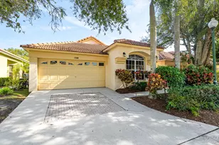 2100 Bonisle Cir, Riviera Beach, FL 33418 - Photo 1