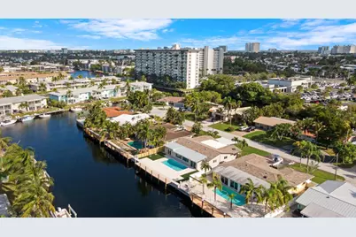 965 SE 10th Court, Pompano Beach, FL 33060 - Photo 1