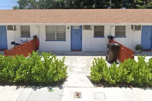 304 Central Dr, West Palm Beach, FL 33405 - Photo 1