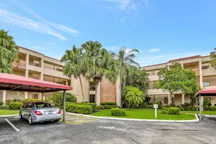 7460 La Paz Blvd, Boca Raton, FL 33433 - Photo 1
