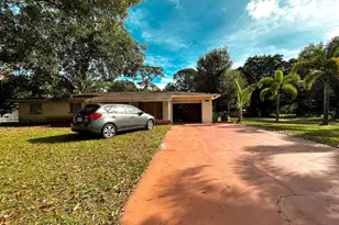 2510 Newport Dr, Fort Pierce, FL 34982 - Photo 1