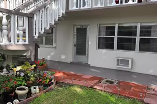 290 Chatham O, West Palm Beach, FL 33417 - Photo 1