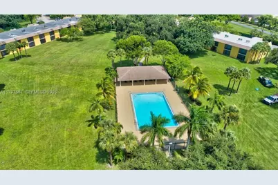 1536 W Meadows Circle W, Boynton Beach, FL 33436 - Photo 1