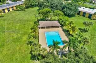 1536 W Meadows Circle W, Boynton Beach, FL 33436 - Photo 1