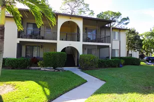 322 Knotty Pine Cir, Greenacres, FL 33463 - Photo 1