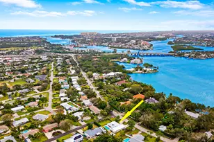 9 W Riverside Dr, Jupiter, FL 33469 - Photo 1