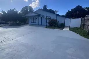 3825 Patio Ct, Lake Worth, FL 33461 - Photo 1