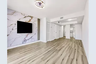 2925 W 80th Street #208, Hialeah, FL 33018 - Photo 1