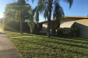 121 SE Bonita Ct, Port Saint Lucie, FL 34983 - Photo 1