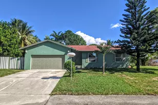 2888 S Seacrest Blvd, Boynton Beach, FL 33435 - Photo 1
