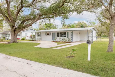206 N 37th Street, Fort Pierce, FL 34947 - Photo 1