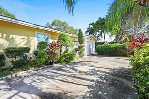 237 SW 5th Ave, Boynton Beach, FL 33435 - Photo 1