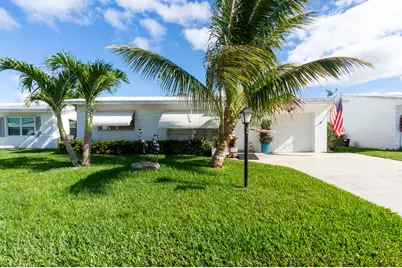 124 SW 14th Street, Boynton Beach, FL 33426 - Photo 1