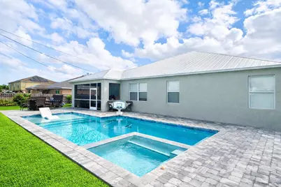 941 SW McElroy Avenue, Port Saint Lucie, FL 34953 - Photo 1