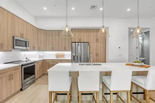 113 Royal Palm Cir, Tequesta, FL 33469 - Photo 1