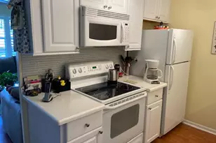 3032 Cornwall B, Boca Raton, FL 33434 - Photo 1