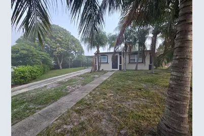 401 Seagrape Road, Lantana, FL 33462 - Photo 1