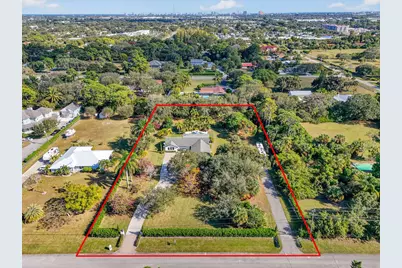 8218 S Elizabeth Avenue, Palm Beach Gardens, FL 33418 - Photo 1