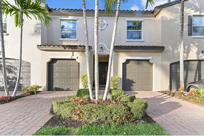 4627 Mediterranean Circle, Palm Beach Gardens, FL 33418 - Photo 1