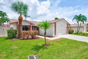 3 Fawlkland Cir, Boynton Beach, FL 33426 - Photo 1