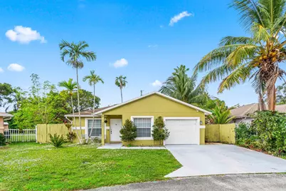 5697 Boynton Bay Circle, Boynton Beach, FL 33437 - Photo 1