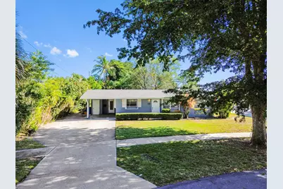 603 Laurel Road, North Palm Beach, FL 33408 - Photo 1