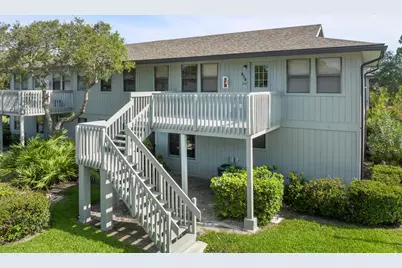 654 Centre Court SW #201, Vero Beach, FL 32962 - Photo 1