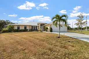 4661 NW Bogi Ct, Port Saint Lucie, FL 34983 - Photo 1