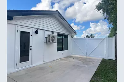 436 Fontana Drive, Palm Springs, FL 33461 - Photo 1