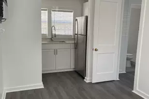 229 Lakeland Dr, West Palm Beach, FL 33405 - Photo 1