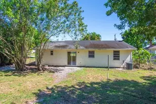 526 NW Kingston St, Port Saint Lucie, FL 34983 - Photo 1