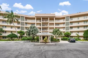 3505 Oaks Way, Pompano Beach, FL 33069 - Photo 1