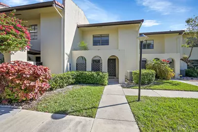 8566 Casa Del Lago #E, Boca Raton, FL 33433 - Photo 1