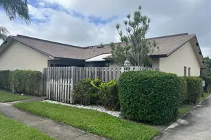 2103 Waterview Cir, Palm Springs, FL 33461 - Photo 1