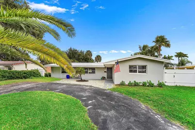 1810 SW 3rd Avenue, Pompano Beach, FL 33060 - Photo 1