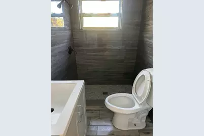 1119 Avenue F Avenue #B, Fort Pierce, FL 34950 - Photo 1