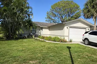 1415 SE Port St Lucie Blvd, Port Saint Lucie, FL 34952 - Photo 1