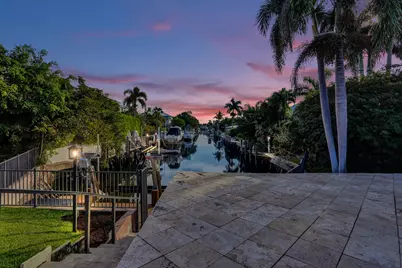 7050 NE 7th Avenue, Boca Raton, FL 33487 - Photo 1
