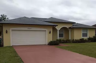 5844 NW Hann Dr, Port Saint Lucie, FL 34986 - Photo 1