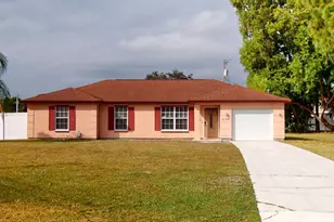 2175 SE Heathwood Circle SE, Port Saint Lucie, FL 34952 - Photo 1