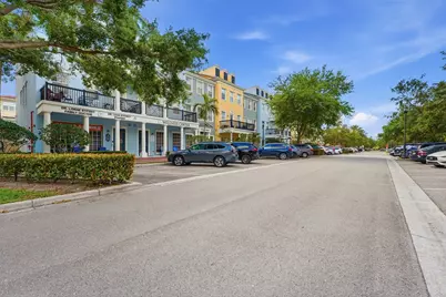 425 Greenwich Circle #204, Jupiter, FL 33458 - Photo 1