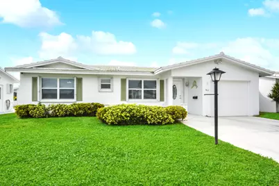 902 SW 6th Avenue, Boynton Beach, FL 33426 - Photo 1