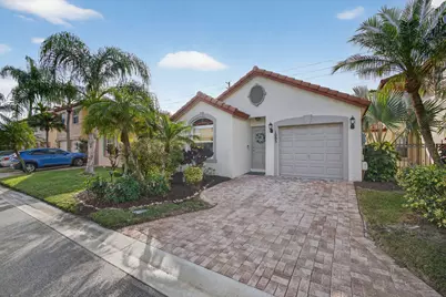 1095 Via Jardin, Riviera Beach, FL 33418 - Photo 1