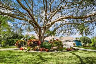 1022 SW Tiburon Way, Palm City, FL 34990 - Photo 1