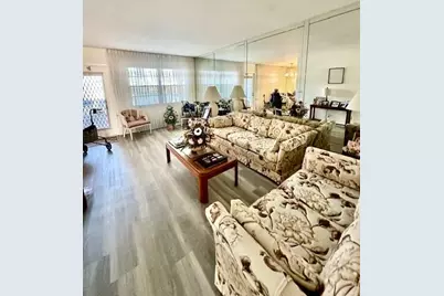 2030 Newcastle B, Boca Raton, FL 33434 - Photo 1