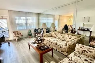 2030 Newcastle B, Boca Raton, FL 33434 - Photo 1