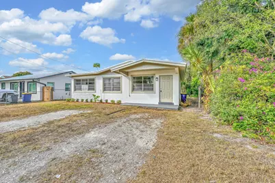 8487 SE Begonia Way, Hobe Sound, FL 33455 - Photo 1