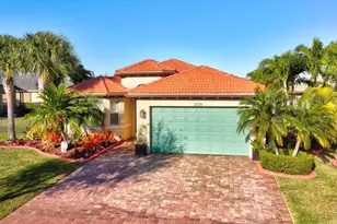 11731 SW Crestwood Cir, Port Saint Lucie, FL 34987 - Photo 1